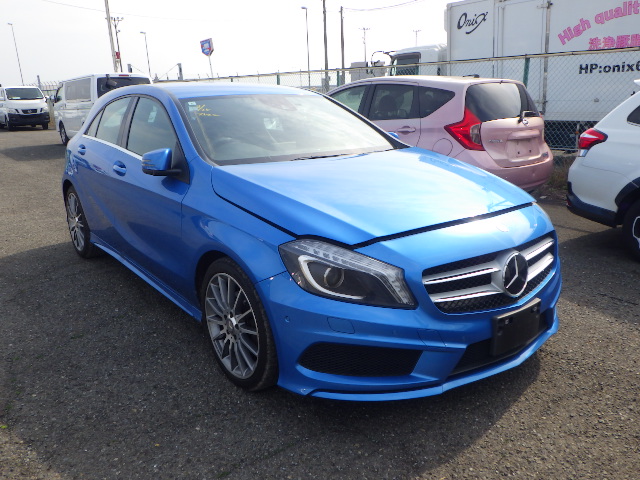 Mercedes-Benz A200 AMG Line