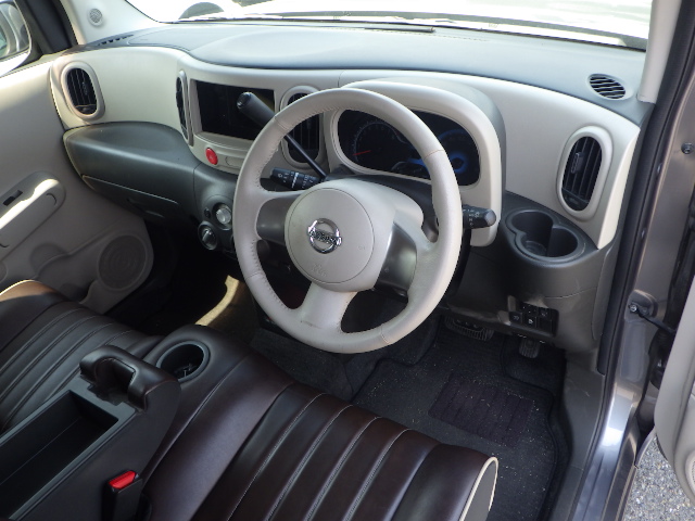 Nissan Cube photo 8
